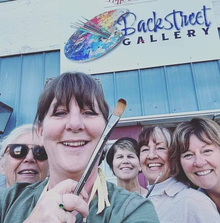 The Port Perry Artist Association's Backstreet Gallery  logo